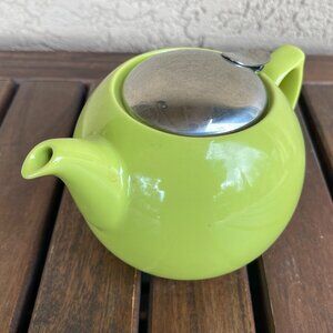 Japan Bee House 15oz Round Apple Green Teapot With Metal Lid & Infuser